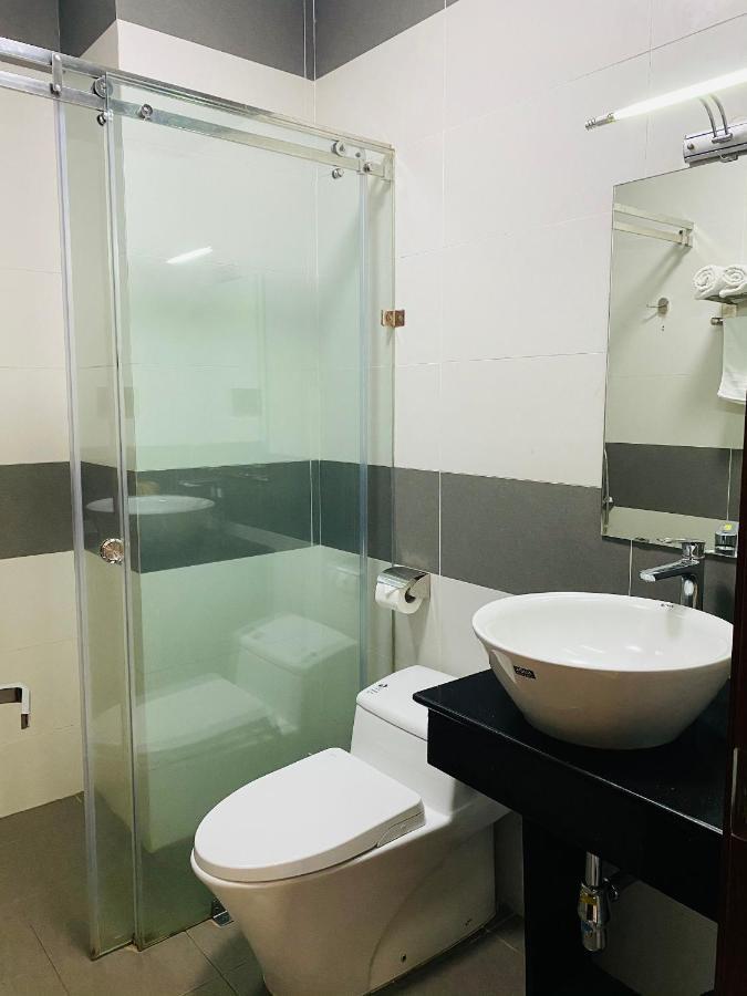 Quoc Thanh Hotel Long Khanh Zewnętrze zdjęcie