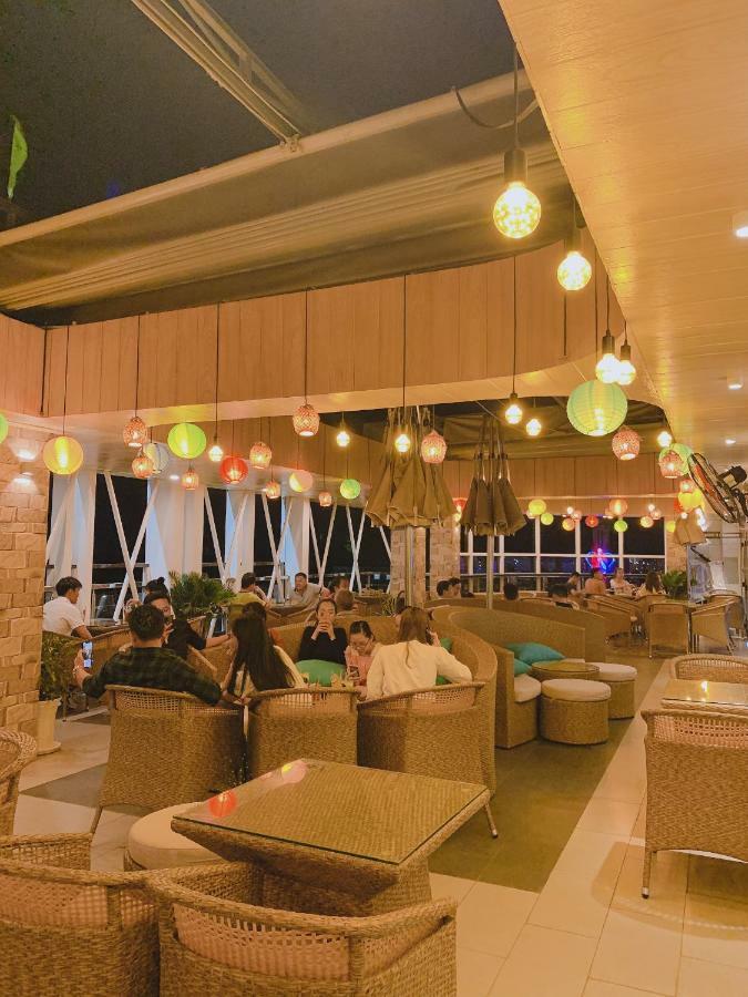 Quoc Thanh Hotel Long Khanh Zewnętrze zdjęcie